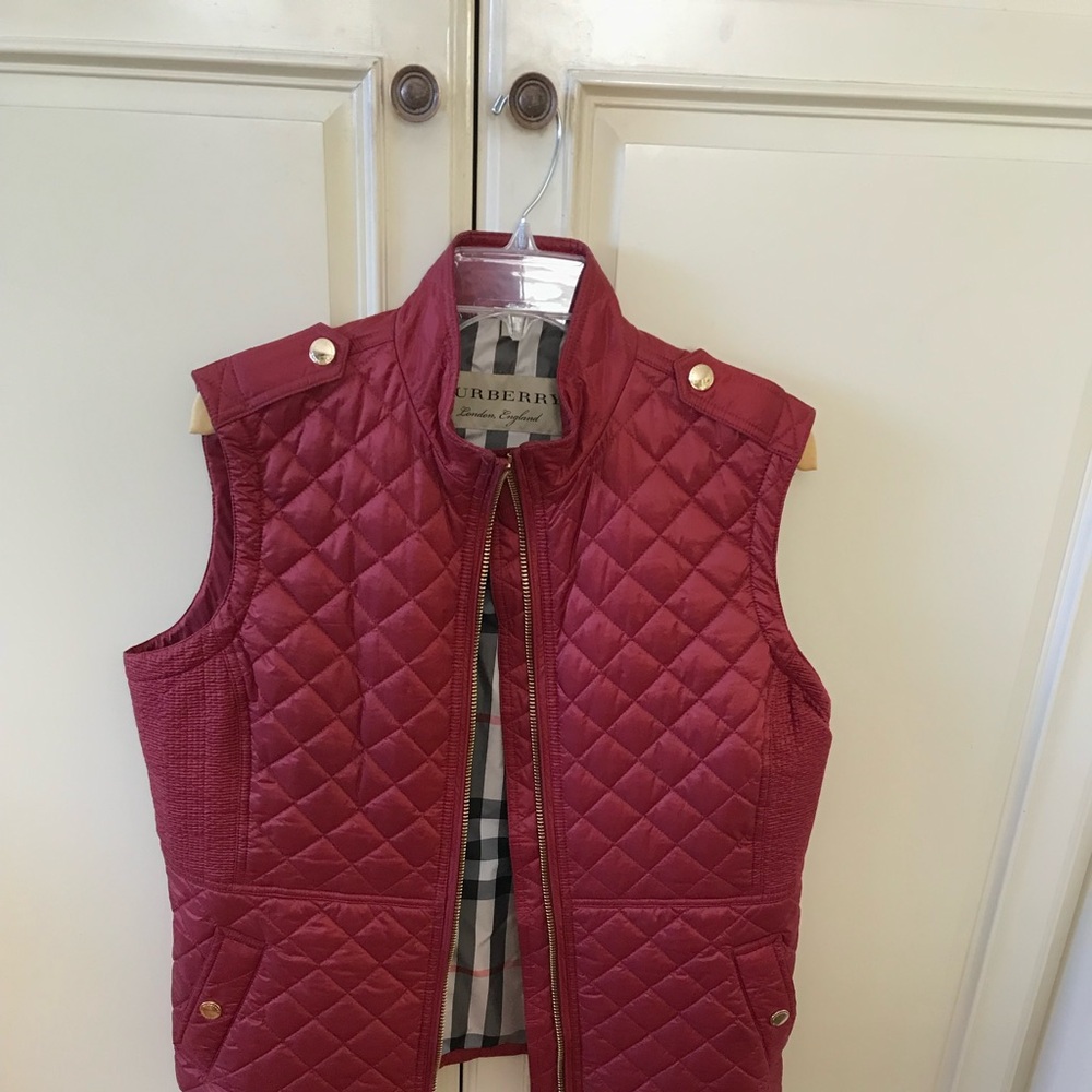 Burberry vest